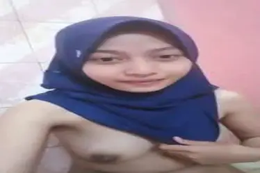 Ukhti Melly Hijab Cantik Part 1 Live Kasur Toilet